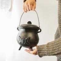 Extra Huge Cast Iron Cauldron with Triple Moon 23x18cm (at least 4kg)