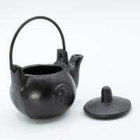 Small Cast Iron Ritual Pot with Pentagon 8x8x10cm