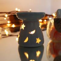 Lrg Classic White Oil Burner - Moon & Star