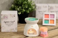 Wax Melter with Four Soy Wax Melts